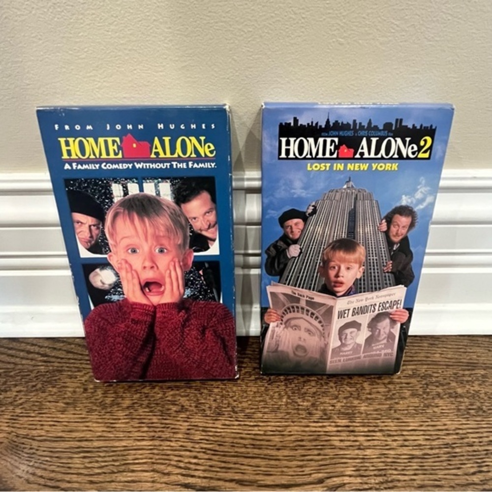 Home Alone 1 and 2 (VHS Tape Lot, 1990-1992)